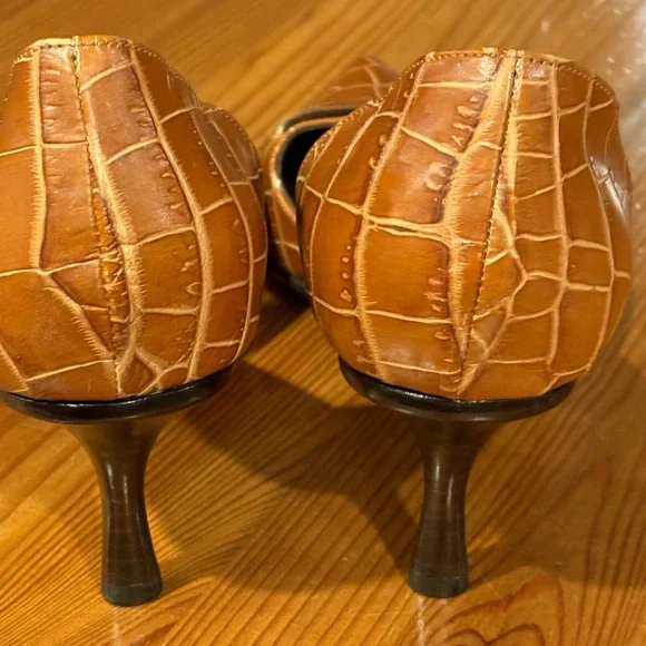 Bloomingdale's leather upper lining and sole Croc-Patterned kitten Heels Italy - Picture 7 of 15